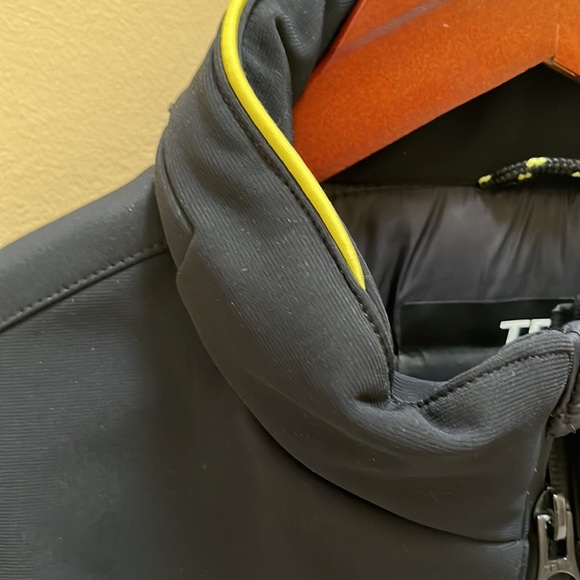 Trez luxury brand coat small below hip length, black, hooded , with yellow trim - Picture 6 of 6